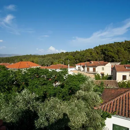 Louiza Apartment