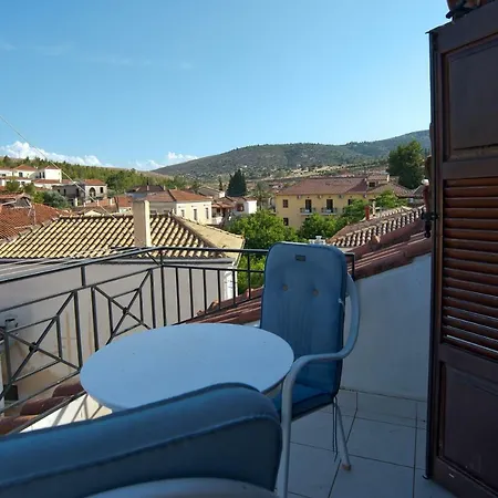 Louiza Apartment Galaxídhion